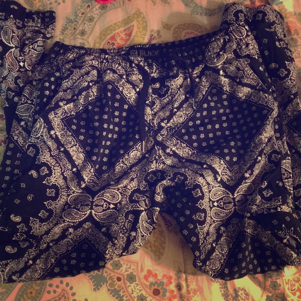 Cj black size Small absolutely comfortable